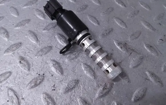 KIA Optima Camshaft vanos timing valve 243552B700