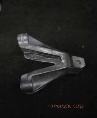 Audi A4 S4 B8 8K Engine mounting bracket 8K0199307BJ