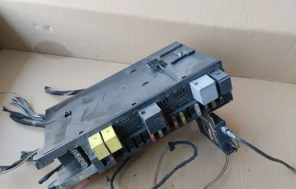 Mercedes-Benz C W203 Comfort/convenience module 2035450701 5DK00797420