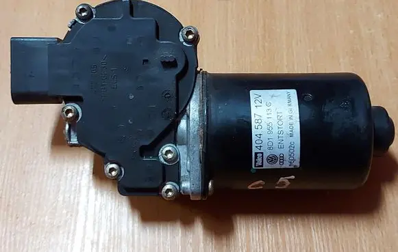 Audi A6 S6 C5 4B Wiper motor 8D1955113C