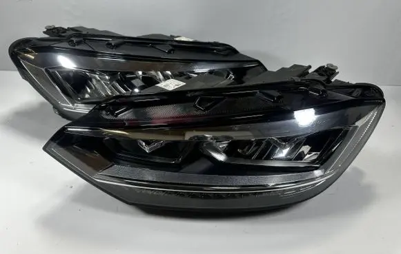 Volkswagen Touran III Headlights/headlamps set 5TB941035B