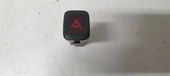 Volvo V60 Hazard light switch 9123681 17W484