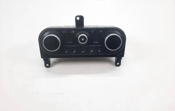 Nissan Qashqai Climate control unit 27500BR47B