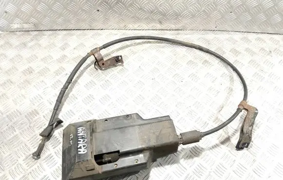 Opel Antara Hand brake control module 20951996