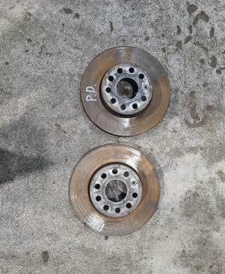 Volkswagen Golf Sportsvan Front brake disc