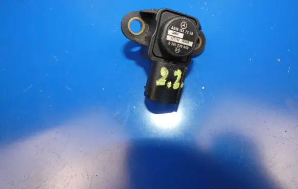 Mercedes-Benz C W205 Air pressure sensor A0101537228 0261230440 17T142G0343