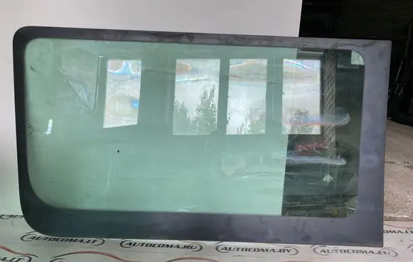 Volkswagen Crafter Rear side window 43R001167