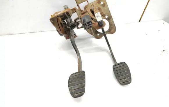 Renault Espace - Grand espace IV Pedal assembly 8200139603