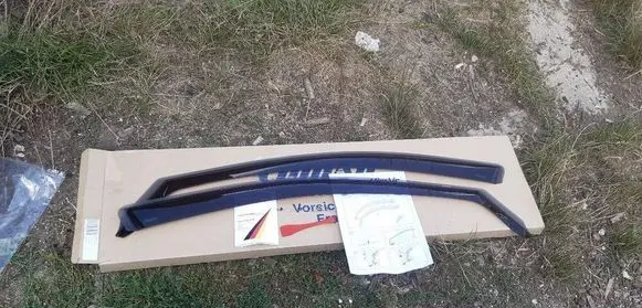 Ford Focus Front door coupe wind deflector 