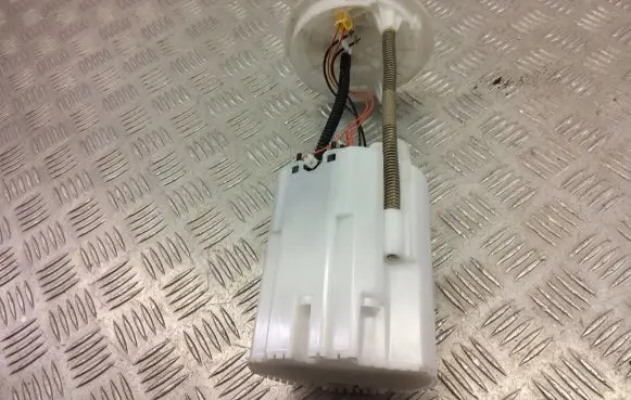 Suzuki SX4 S-Cross In-tank fuel pump 15100-61M00 Y01024501M00 0580200194