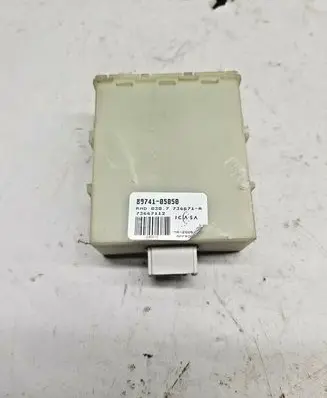 Toyota Avensis T250 Door control unit/module 8974105050
