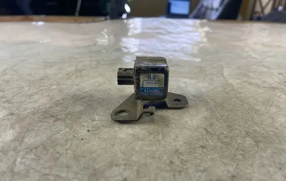 Toyota Land Cruiser (HDJ90) Airbag deployment crash/impact sensor 8917360050 1876003540