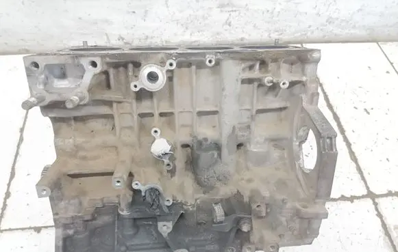Toyota Avensis T250 Engine block 1AD
