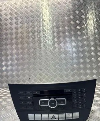 Mercedes-Benz C W204 Radio/CD/DVD/GPS head unit A2049003509