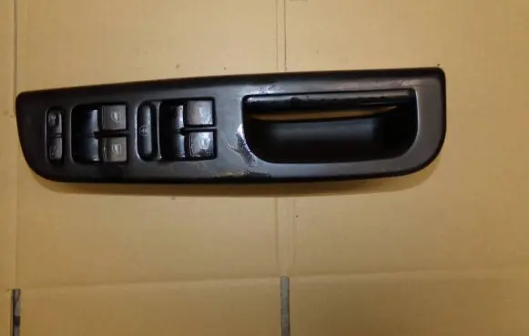 Volkswagen Golf IV Electric window control switch