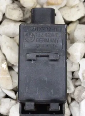 BMW 7 E65 E66 Air quality sensor 6917737