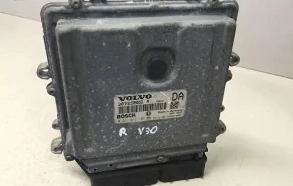 Volvo V70 Engine control unit/module 30729826A 0281012103