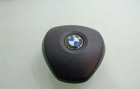 Steering wheel airbag