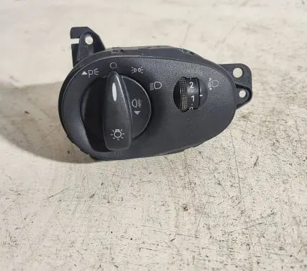 Ford Focus Light switch 98AG13A024CE 04052520 981013C