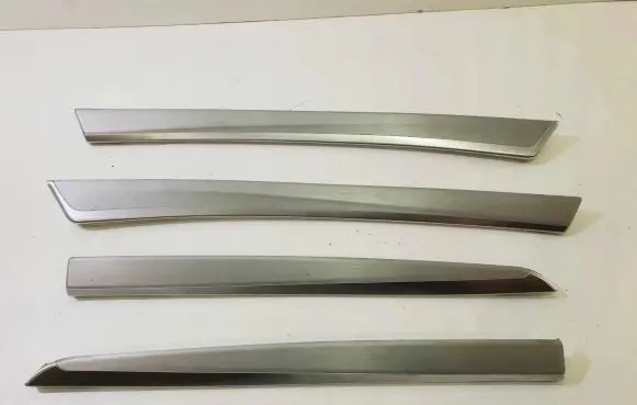 BMW 5 F10 F11 Front door trim bar 7225523