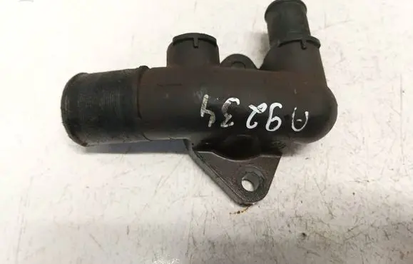 Engine coolant pipe/hose