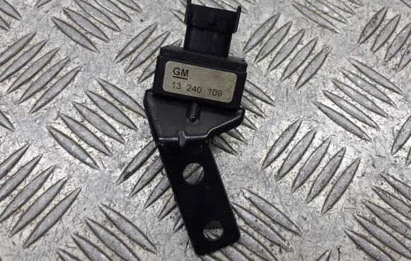 Opel Insignia A Sensor 13240109