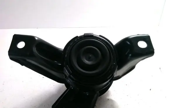 KIA Sportage Engine mount bracket 21810D9200 21814A9000