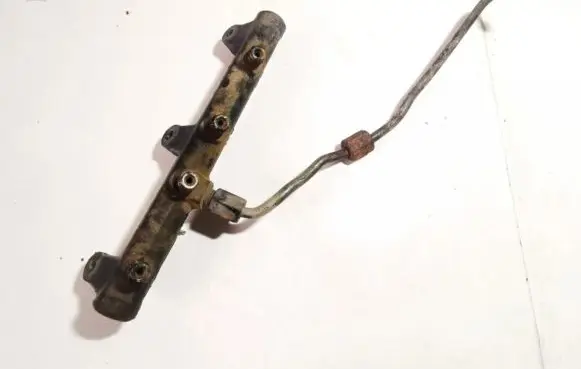 KIA Carnival Fuel main line pipe 315004x700