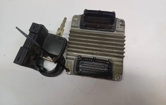 Opel Astra G Engine control unit/module 09353509 D01001DRTJ