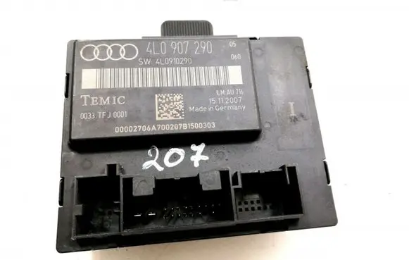 Audi Q7 4L Door control unit/module 4L0907290