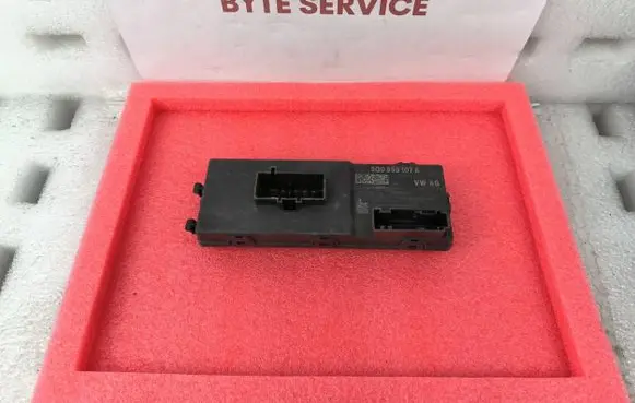 Volkswagen PASSAT B8 Tailgate/trunk control unit/module 5Q0959107A