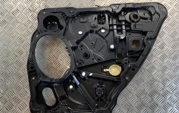 Jeep Grand Cherokee WL Rear window lifting mechanism without motor 68499676AA