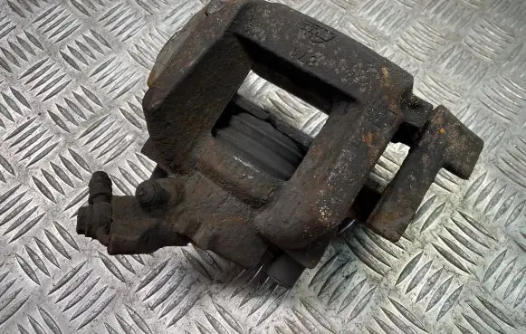 Peugeot 508 Front brake caliper