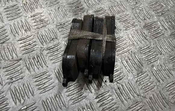 Mercedes-Benz C W204 Brake pads (front) 