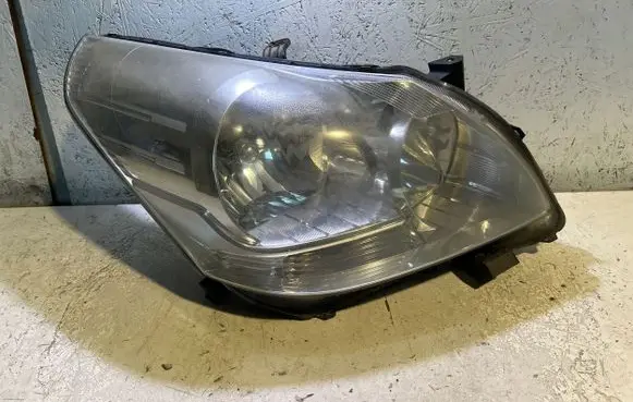 Toyota Verso Headlight/headlamp 811100F090 111069764 13246F
