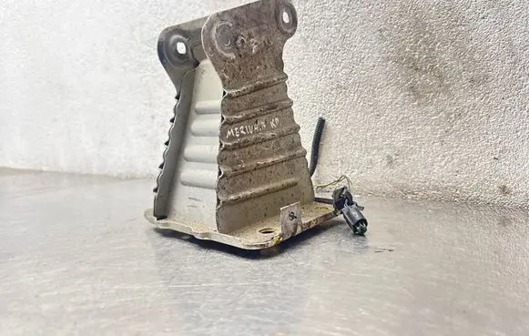 Opel Meriva A Front bumper shock/impact absorber 