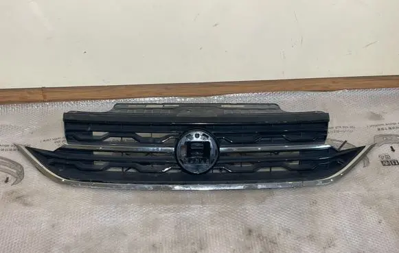 Volkswagen T-Cross Front grill 2GM853653