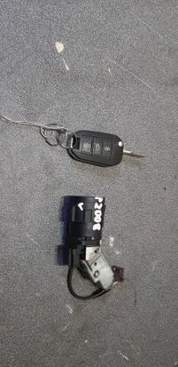 Peugeot 2008 I Ignition lock 9673257480