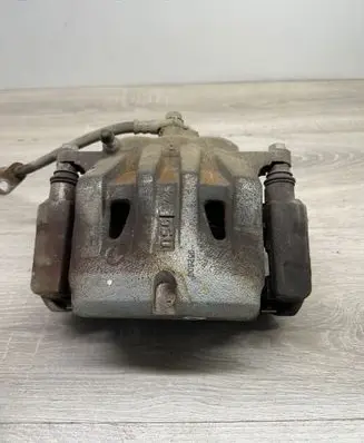 Toyota RAV 4 (XA50) Front brake caliper