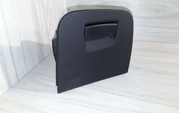 BMW M5 F90 Glove box 83202206 699792903