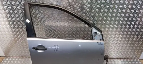 Volkswagen Polo Front door S26372843