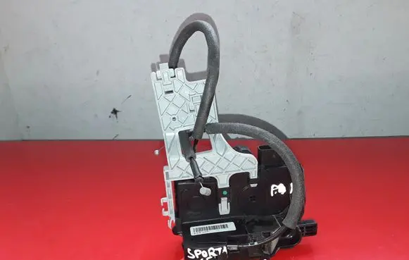 KIA Sportage Front door lock 813103U020