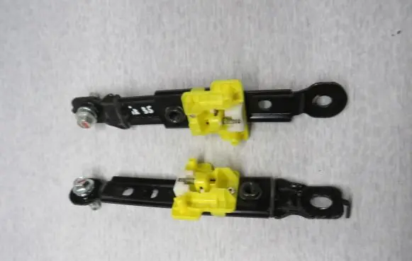 Hyundai ix35 Seat belt adjustment rail 