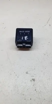 Hyundai Santa Fe Window wiper relay 954202B500