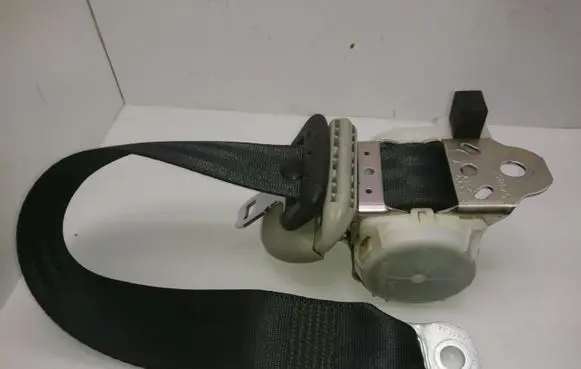 Toyota Corolla Verso AR10 Third row seat belt 735600F010C0 H073818