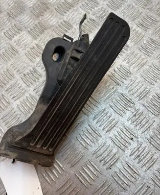 Volkswagen PASSAT B6 Accelerator throttle pedal 1K1723503L 6PV00860001