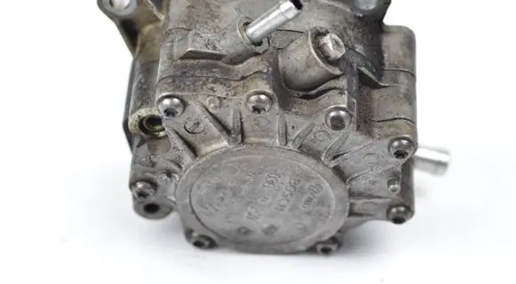 Audi A6 S6 C6 4F Vacuum pump 03G145209 170505