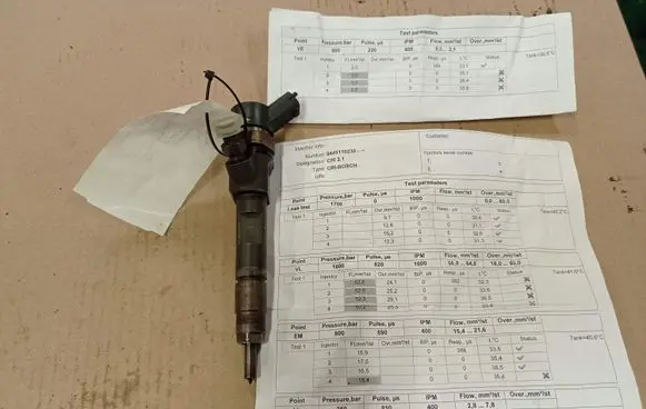 Renault Laguna II Fuel injector 8200389369 0445110230