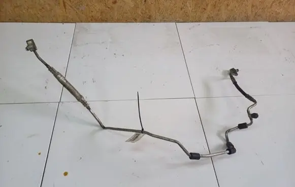 Air conditioning (A/C) pipe/hose