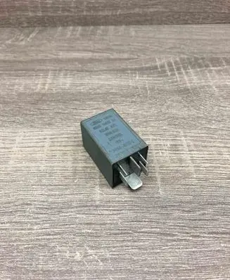 Ford Mondeo Mk III Other relay 95BG14512AA C8F6A
